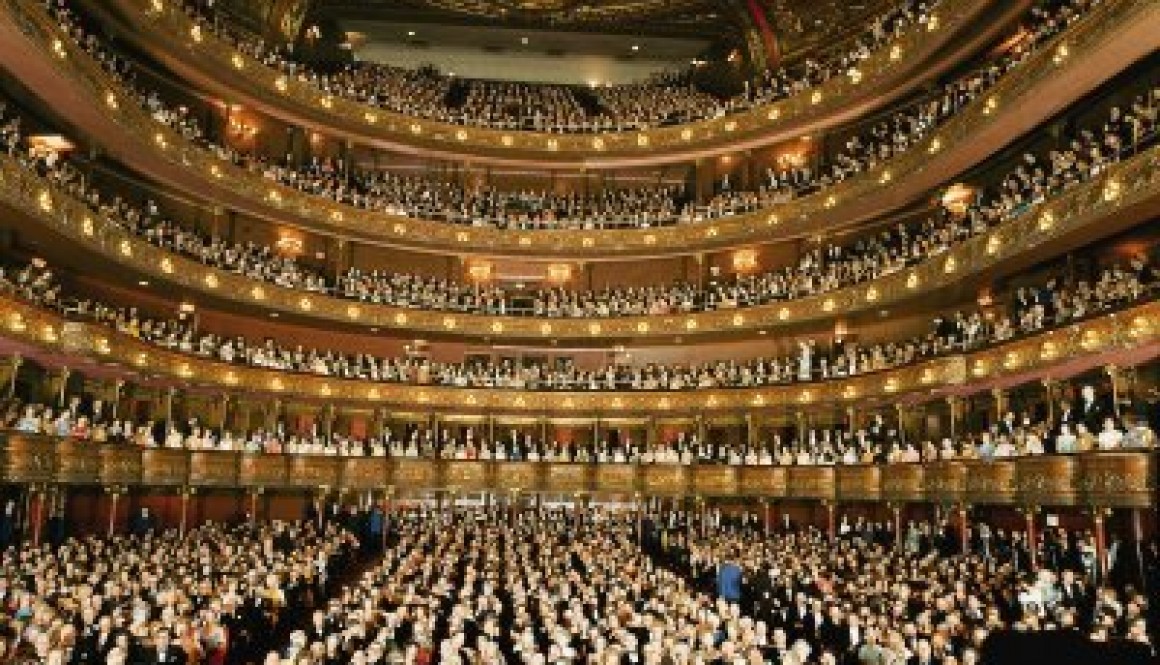 groskinsky-henry-audience-at-gala-on-the-last-night-in-the-old-metropolitan-opera-house